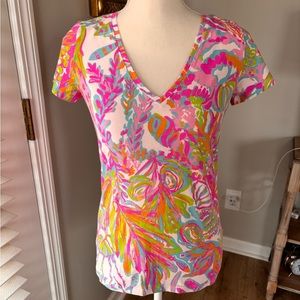 COPY - Lilly Pulitzer Scuba to Cuba T-shirt Size small EUC
